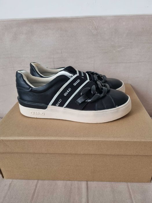 DeeZee Calvin Klein  QUAZI