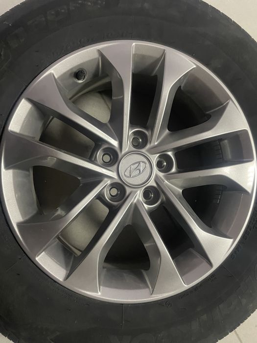 Джанти с гуми за Hyundai Santa fe 4бр.