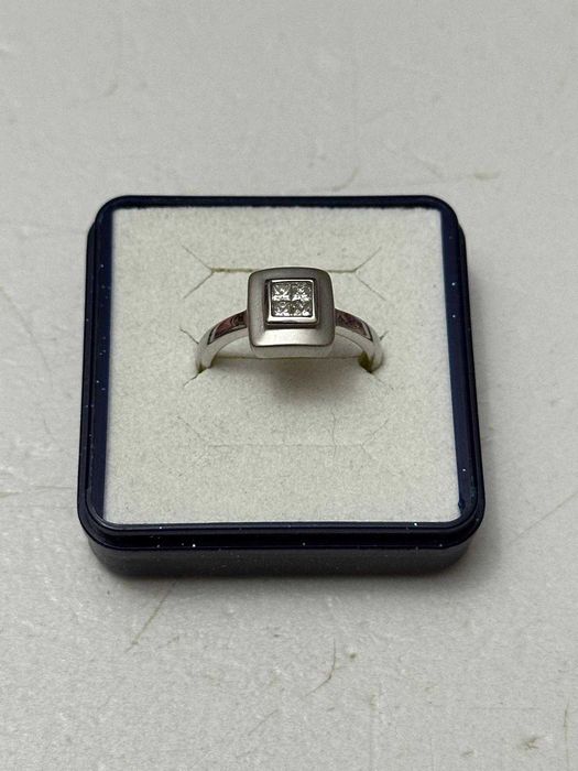 INEL AUR alb 18K + 4 Diamante x 0.05ct = 0.20ct - Princess Cut - Nou !