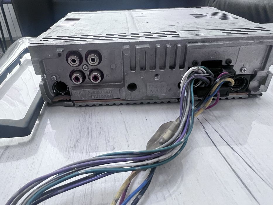 Продам автомагнитофон