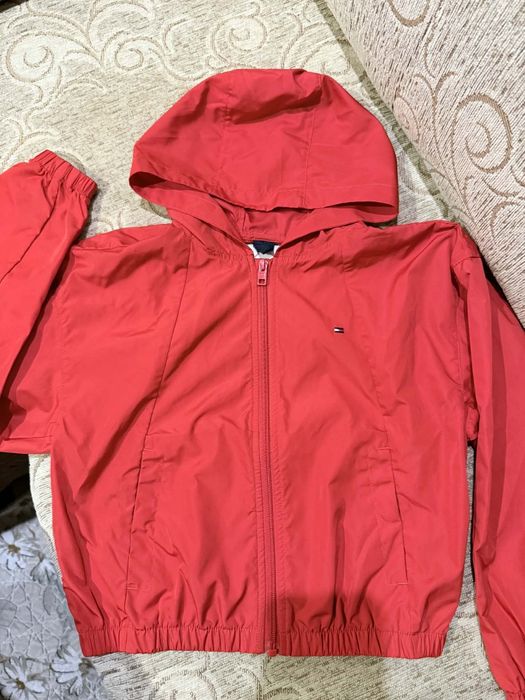 Детски дрехи на Tommy Hilfiger