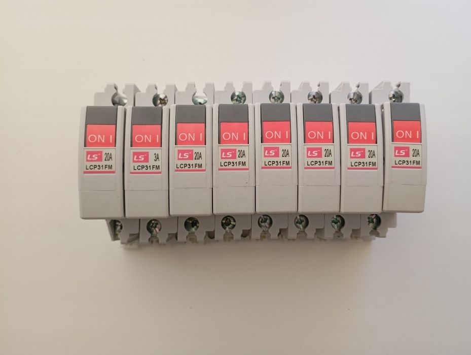 Продам автоматический выключатель