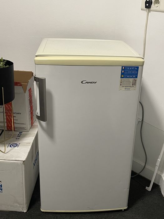 Vand frigider mic Candy