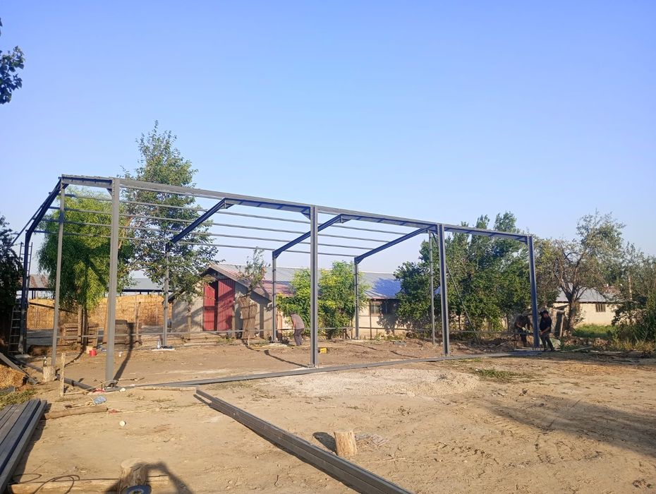 Executăm hale metalice în diverse dimensiuni: 10x20x4, 10x15x4, 10x10x4, 8x12x4, 14x25x4, 10x12x3 și multe altele.

Dimensiuni personalizate