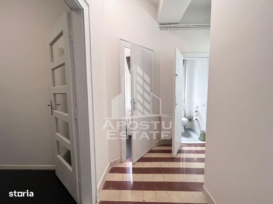 4 camere ultracentral, 132 mp + 2 terase complet renovat in Timisoara