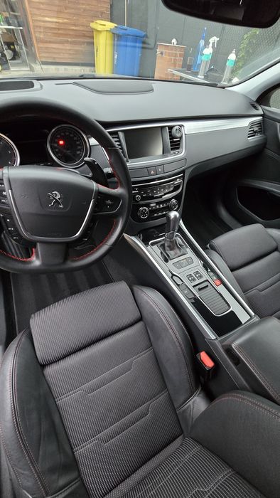 Detailing auto interior!