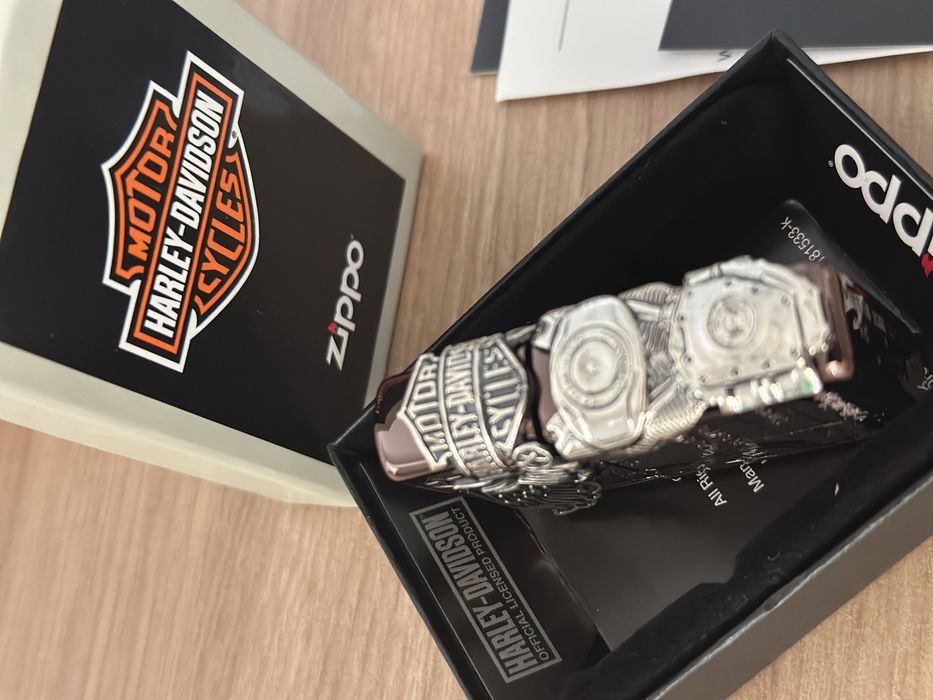 Bricheta Zippo Harley-Davidson noua