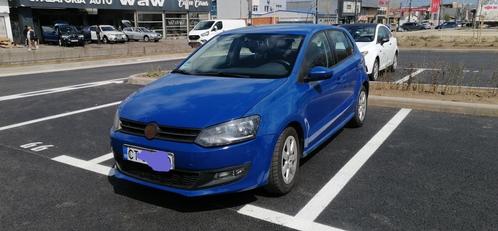 VOLKSWAGEN Polo