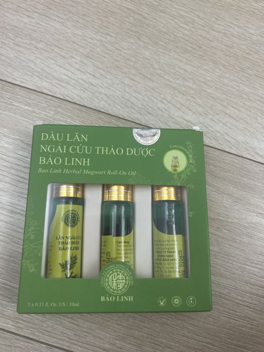 Bao Linh Herbal Mugwort Roll-On Oil (Вьетнам).