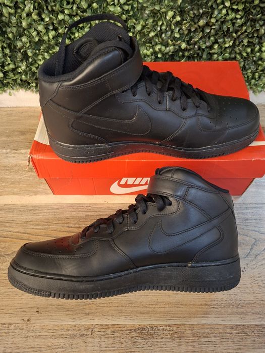 Nike сникърси Nike Air Force 1 Mid'07
Сникърси Air Force 1 Mid '07