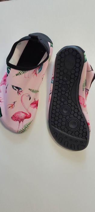 Обувь для бассейна и пляжа