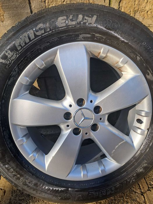 Летни гуми с джанти за Мерцедес