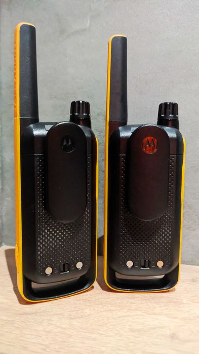 Рация Motorola T82 extreme 16 каналов - 2штуки в отличном состоянии!!