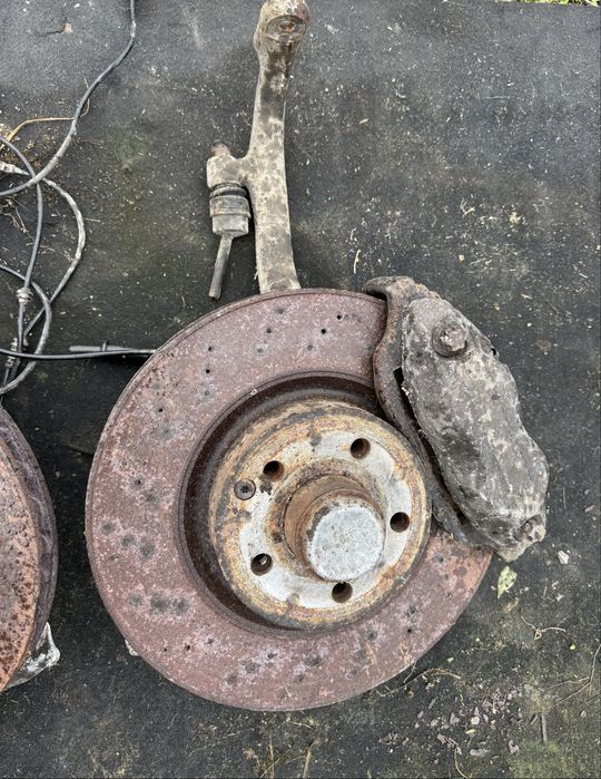 Преден шенкел ляв и десен за Mercedes S класа W221