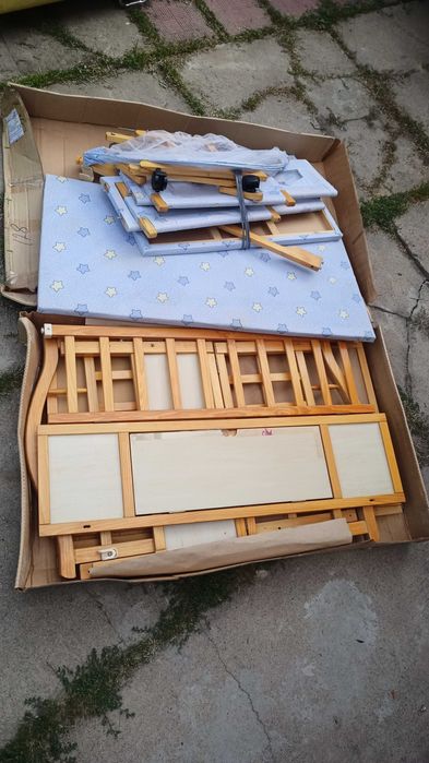 Продам два детских манежа (кроватки)