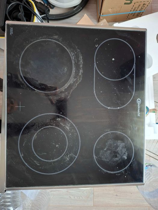 Фурна за вграждане с котлони