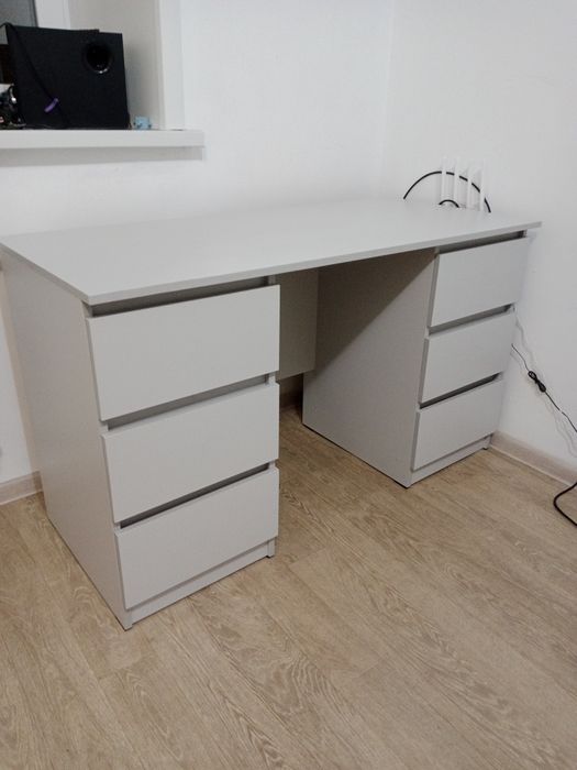 Стол письменный. Новый.