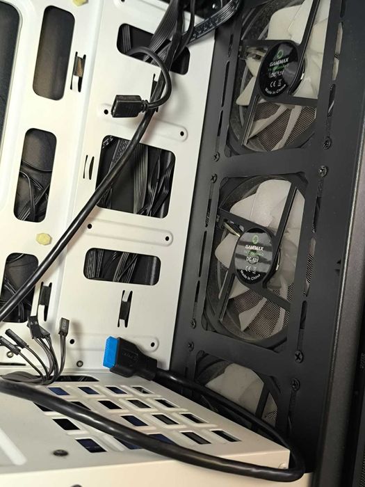 Корпус GameMax Aero mini Black Б/У
