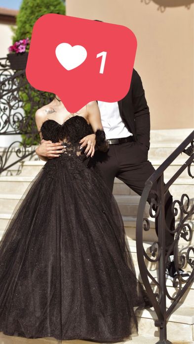 Бална рокля