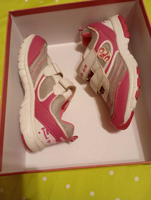 Adidași de fete nr.34