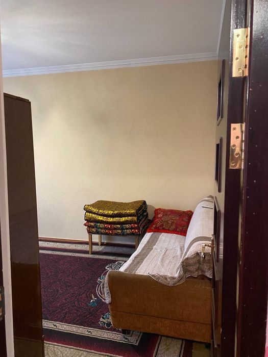 Chorsuda kvartira sotiladi 3/4/5