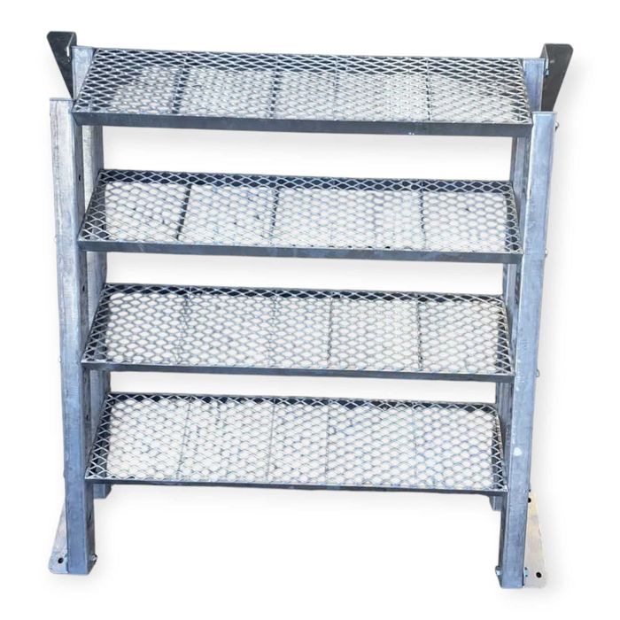 Scară metalică zincată cu 4 trepte – fără balustradă