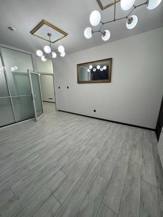 Офис под наем в бизнес център