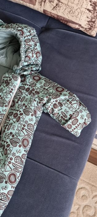 Продам детский зимний комбинезон