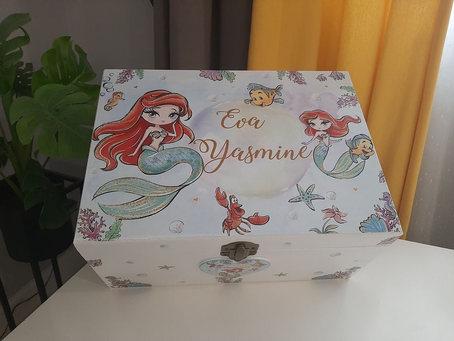 Cufere lemn personalizate