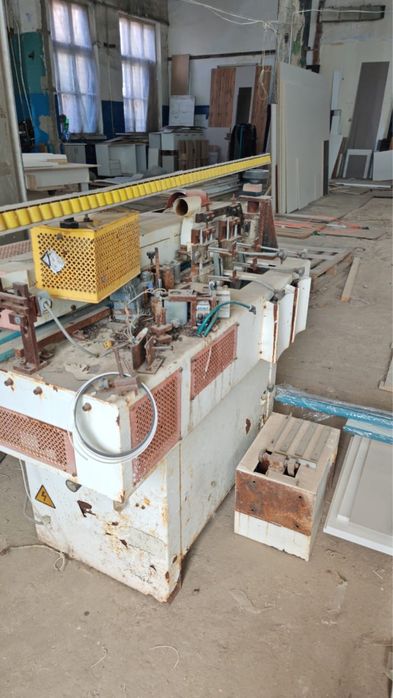 Кромкооблицовочный станок AUTO-380