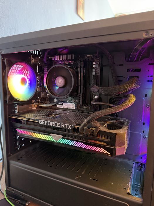 Мощен Геймърски Компютър (RTX 3060 Ti + Ryzen 5 5600X) + Пълен Комплект Гейминг Периферия!