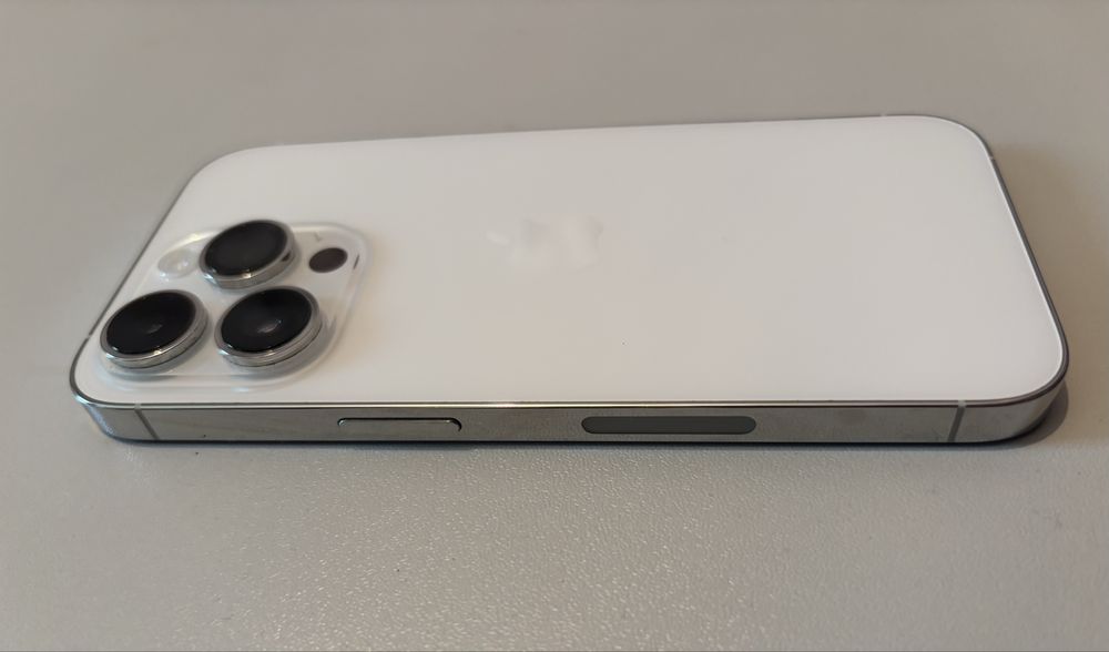 Продам iPhone 14 Pro