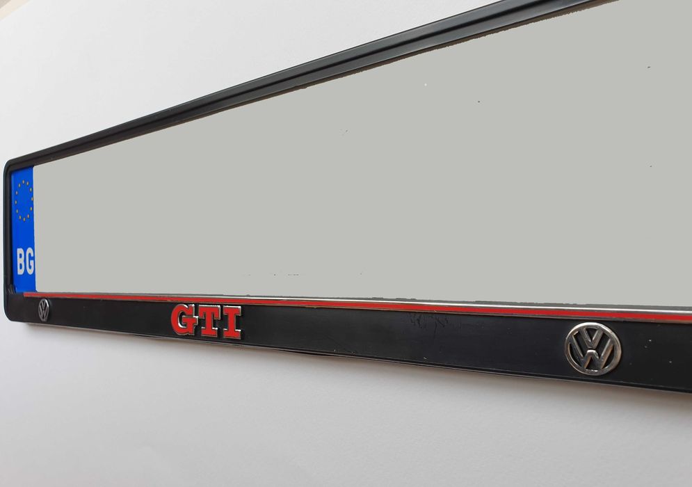 2 броя Рамки за регистрационен номер VW