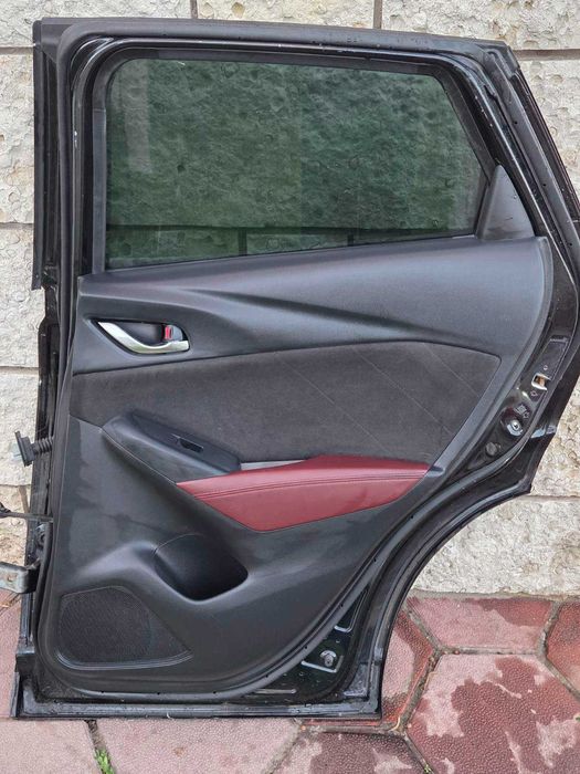 Задна лява и дясна врата Mazda CX-3, пълно оборудване, черни