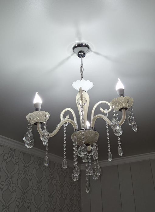 Люстра трёх ражковый