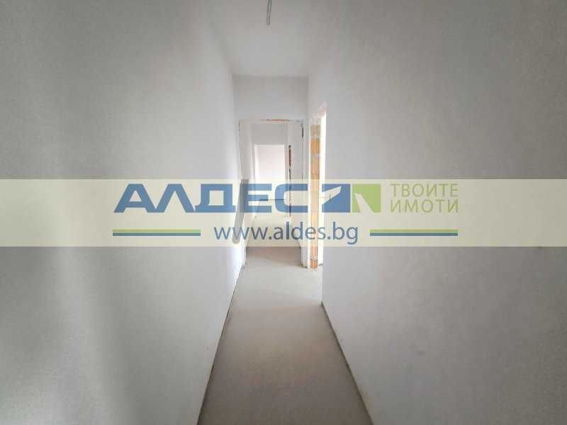 Компактен четиристаен ап. в нова сграда в Сухата Река!