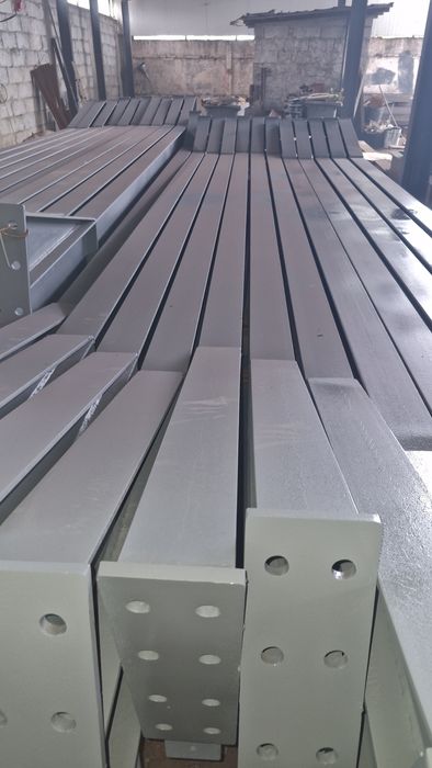 Vand hala metalică 10x25x5 schimb cu auto  automata