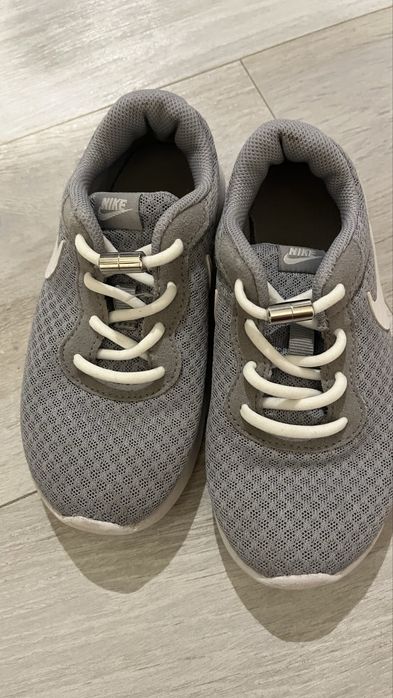 Nike marimea 29,5 panza