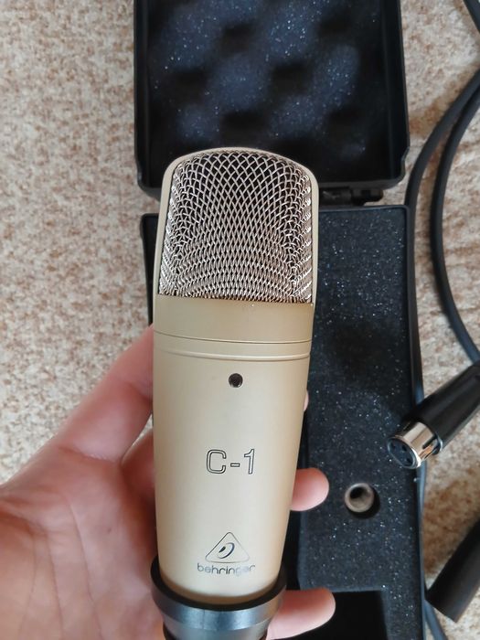 Професионален студиен микрофон Behringer