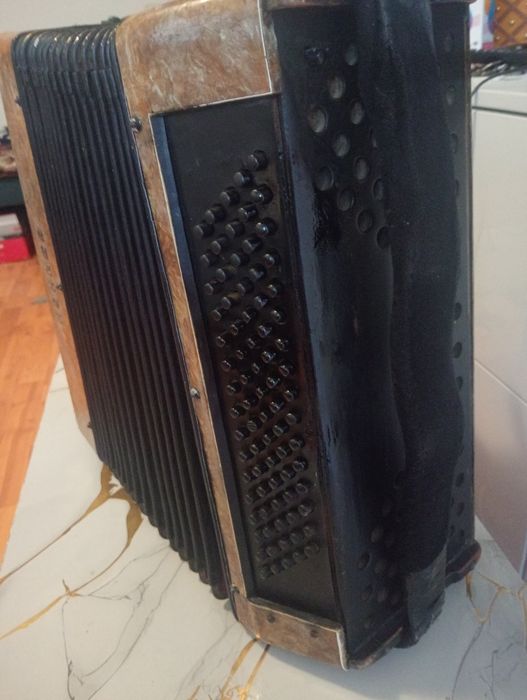 Acordeon Hohner 80 bași