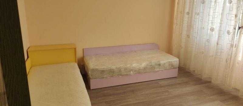 Дава се под наем Тристаен апартамент в Бургас, Изгрев - 64 кв.м за 484.5 € - Снимка #3