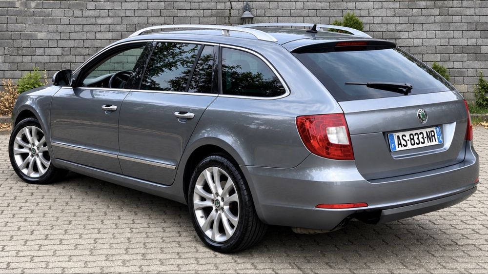 SKODA Superb 2011 — imagine 3