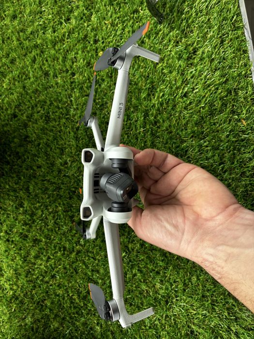 DJI Mini 3 Fly More Combo (DJI RC)