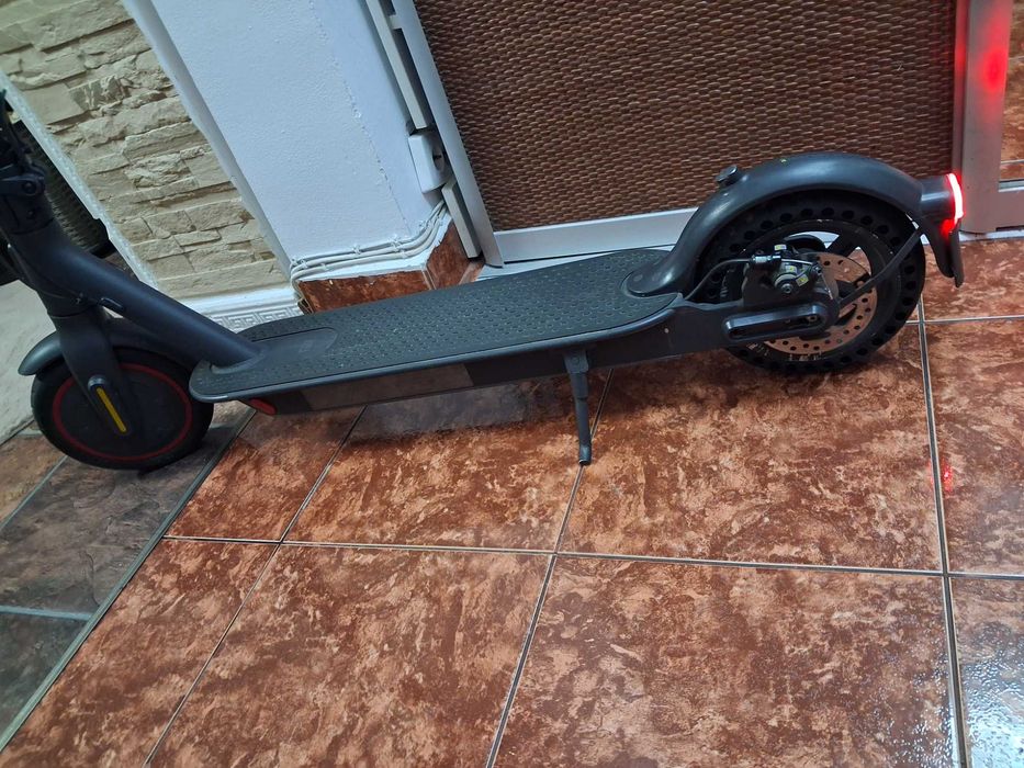 Trotineta electrica Xiaomi Mi Electric scooter Pro2