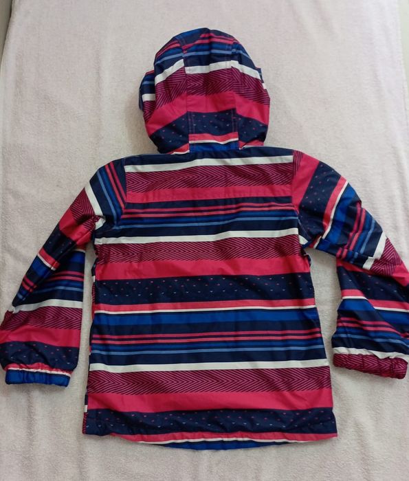 Фирменная куртка для девочки