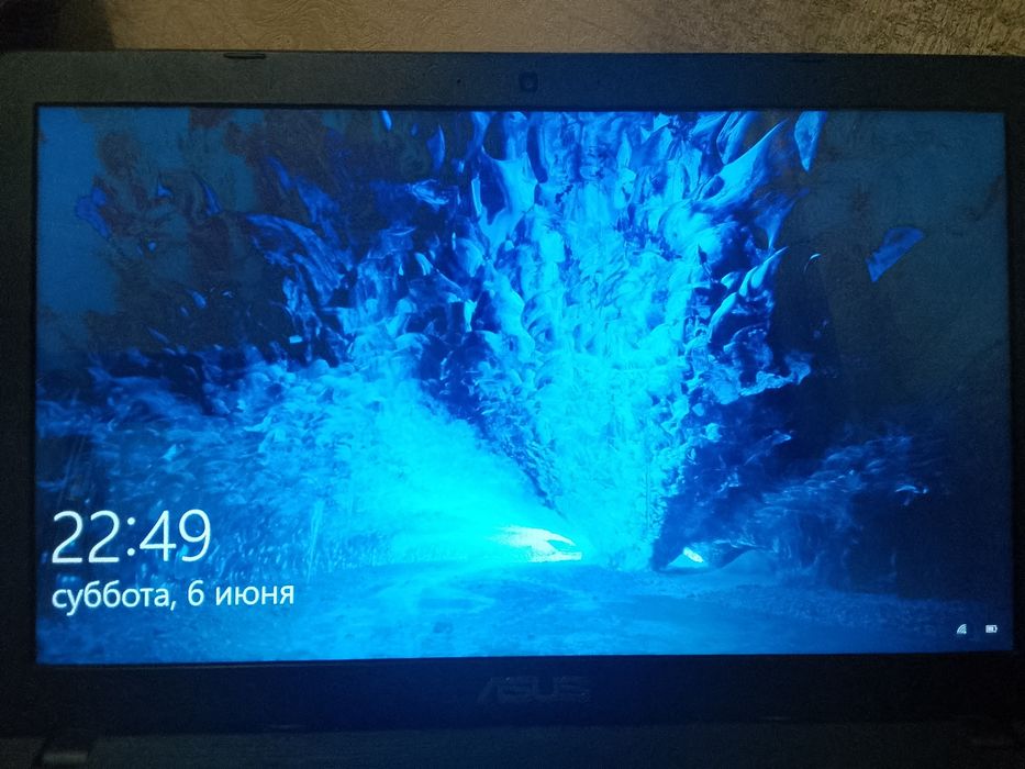 Продам ноутбук асус б/у
