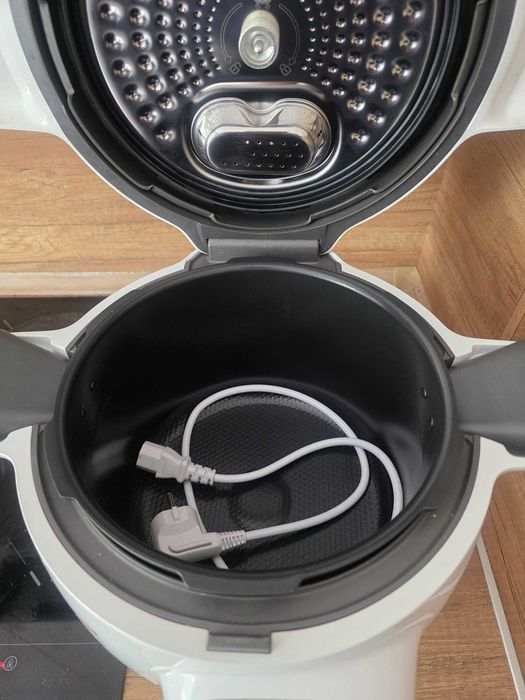 Мултикукър с готвене под налягане Tefal Cook4Me CY851130 + КАПАК за готвене с горещ въздух