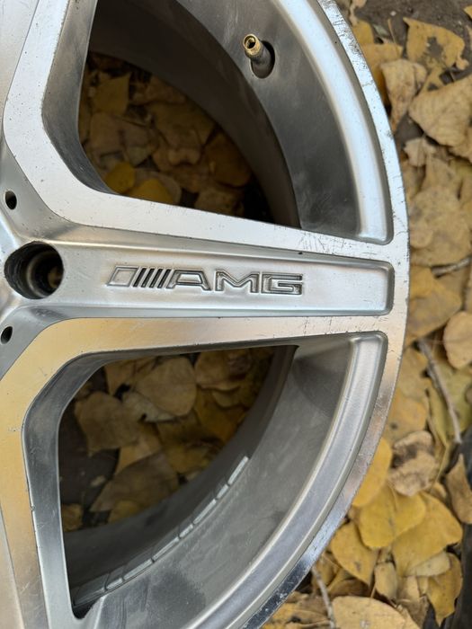 Продам диски на мерседес