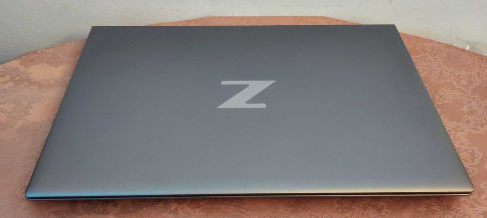 ZBook Studio 16/Intel Core i7-12700H/RTX A1000/16GB RAM/512 SSD/16 IPS