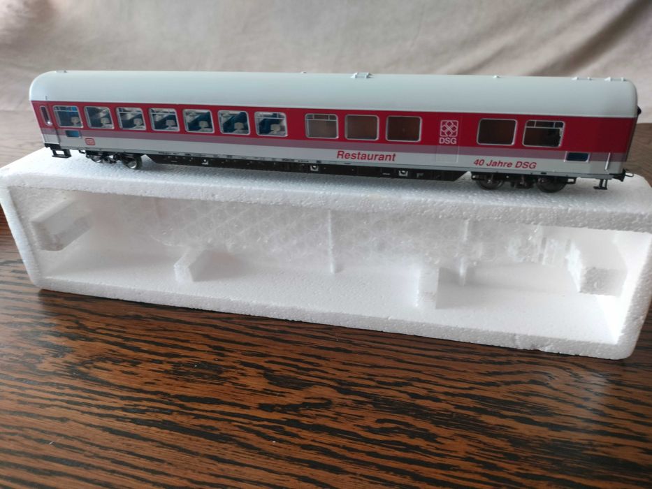 Вагон ресторант в мащаб 1:87